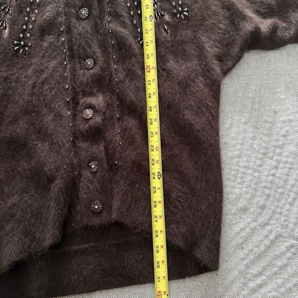 𝅺Vintage Angora Cardigan Sweater Medium Super Soft Fluffy Brown Womens Beaded - Picture 10 of 11